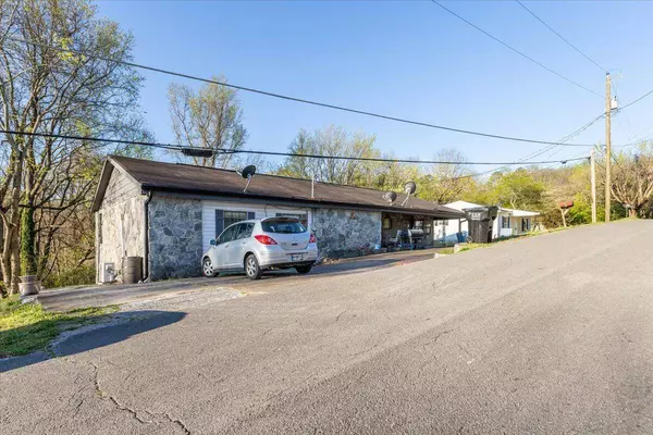 161 Orchard AVE, Rossville, GA 30741