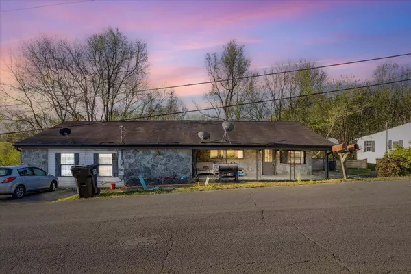 161 Orchard AVE, Rossville, GA 30741