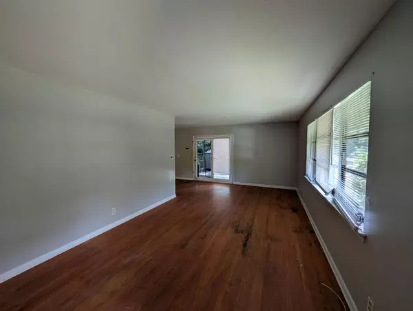 3715 Rollingwood DR, Chattanooga, TN 37406