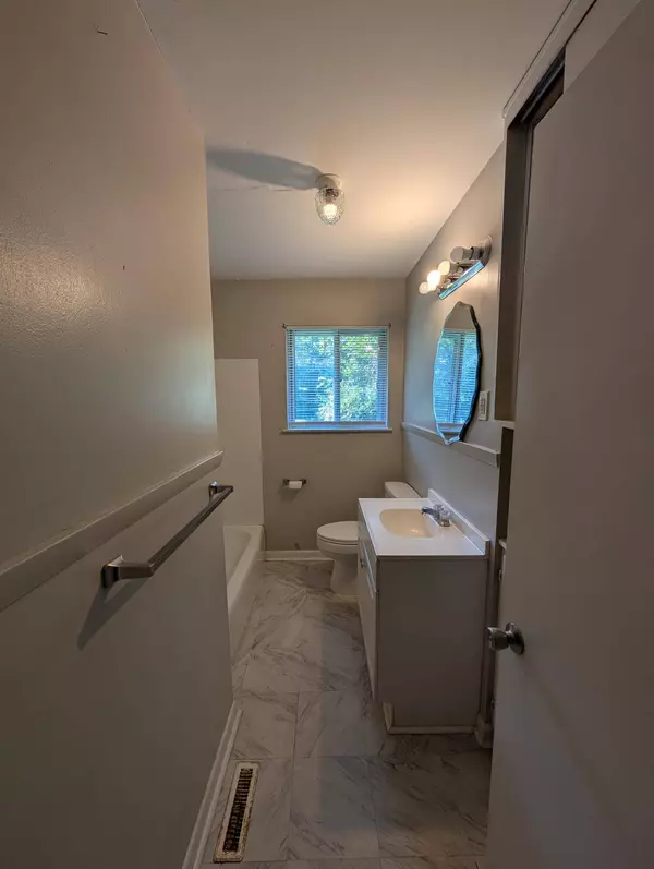 3715 Rollingwood DR, Chattanooga, TN 37406