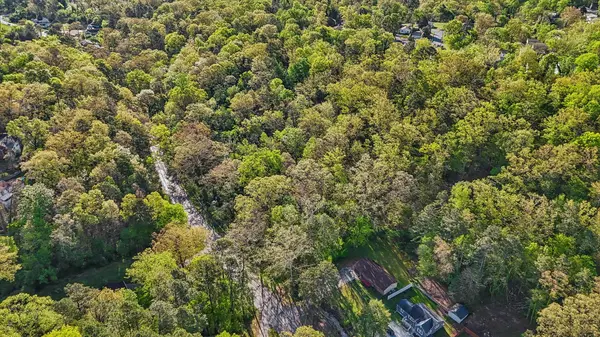 1018 Shallowford RD, Chattanooga, TN 37411