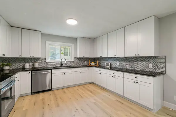 208 Flora CIR, Chattanooga, TN 37415