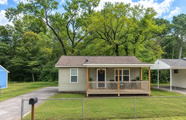 1114 Greenwood RD
