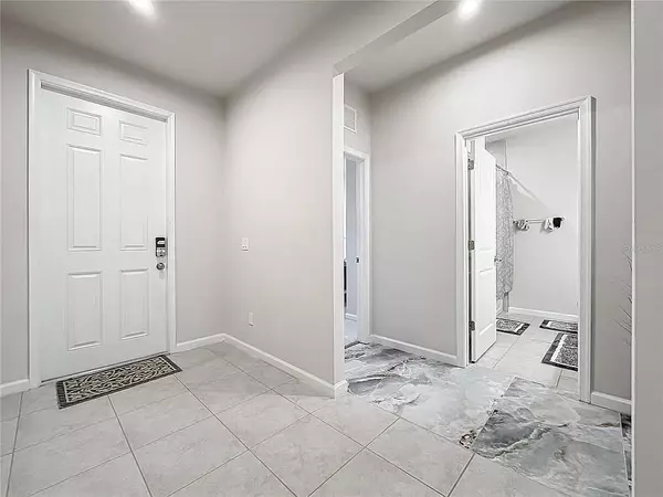 Sanford, FL 32771-8400,3493 Lazy River Ter