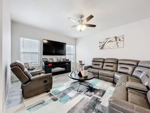 Sanford, FL 32771-8400,3493 Lazy River Ter