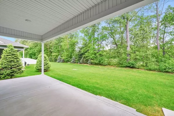 17 St Andrews Way #17, West Springfield, MA 01089