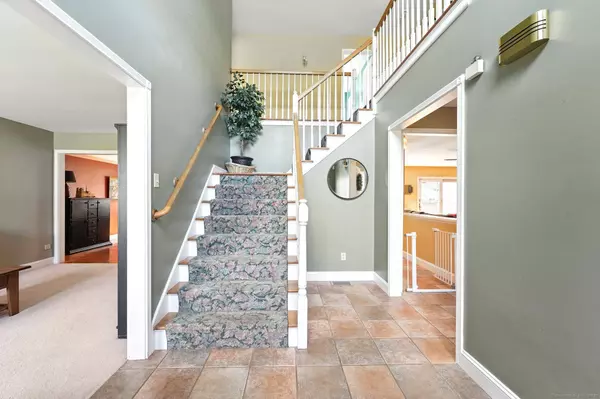 161 Streamside Lane, New Britain, CT 06052