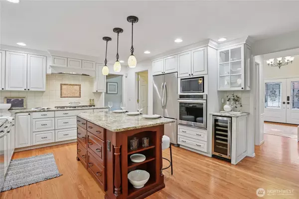 10406 NE 151st Place, Bothell, WA 98011