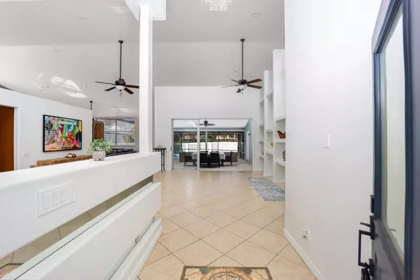 662 SW Woodside CT, Palm City, FL 34990