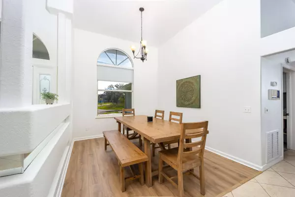 662 SW Woodside CT, Palm City, FL 34990