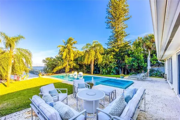 62 S Sewalls Point RD, Stuart, FL 34996