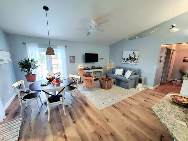 3285 SE Pinto ST, Port Saint Lucie, FL 34984