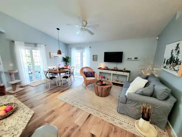 3285 SE Pinto ST, Port Saint Lucie, FL 34984