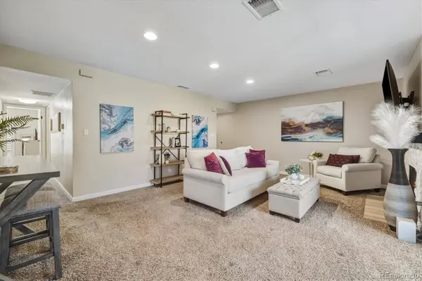 7275 S Xenia CIR #F, Centennial, CO 80112