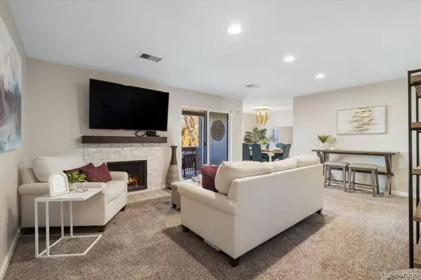 7275 S Xenia CIR #F, Centennial, CO 80112