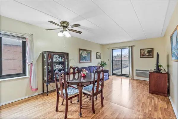213-02 42nd Ave #2F, Bayside, NY 11361