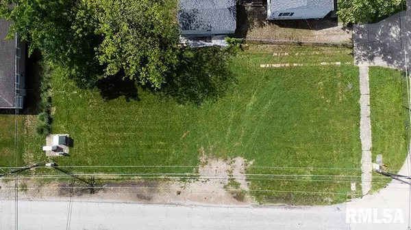 700 S WILLOW ST, Effingham, IL 62401