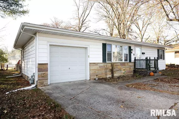 4 HILLSIDE DR, Mt Vernon, IL 62864