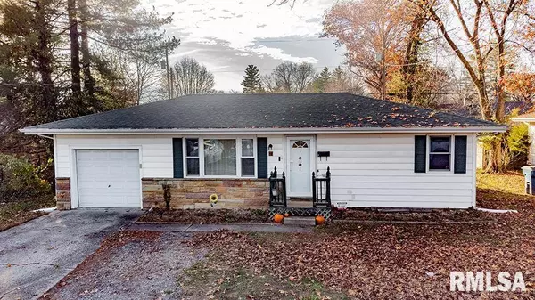 4 HILLSIDE DR, Mt Vernon, IL 62864