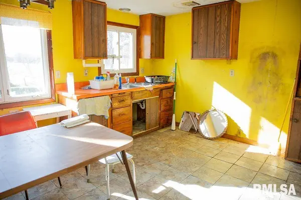 7319 MALONE RD, Alma, IL 62807