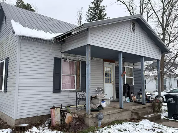 140 Tanner ST, Louisville, IL 62858