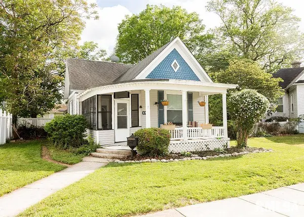 305 W CLARK AVE, Effingham, IL 62401