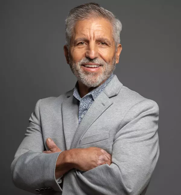 Nick_Headshot-10