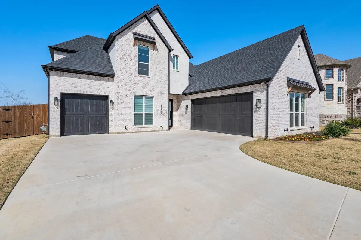 5201 Havana Dr, Mansfield, TX 76063-5675