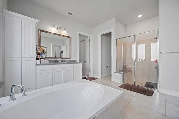 907 Darcy Dr, Mansfield, TX 76063-6671