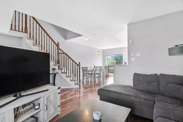 132 Dahlia ST, Clarence-rockland, ON K4K 0G1