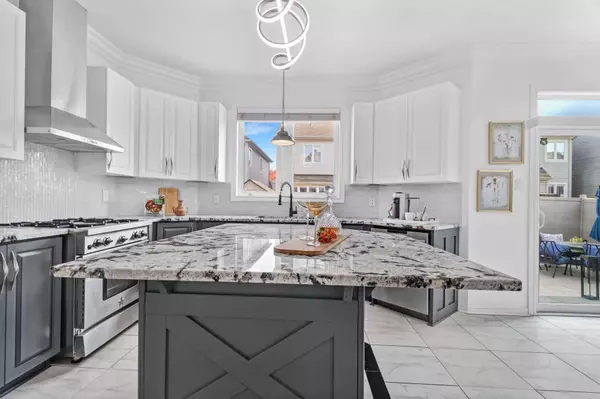 3454 River Run AVE, Barrhaven, ON K2J 0R8