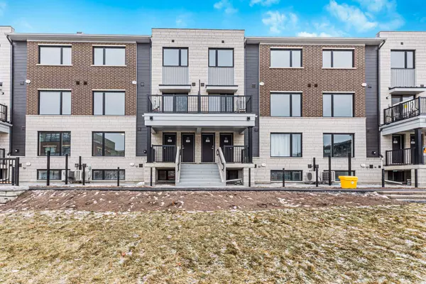 301 Glenroy Gilbert DR #9, Barrhaven, ON K2J 7N6