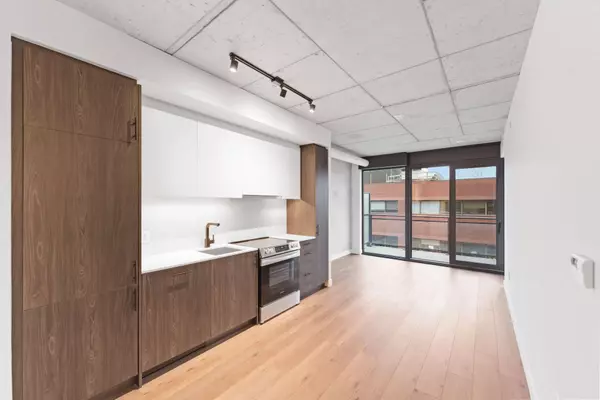 10 James ST #316, Ottawa Centre, ON K2P 1Y5