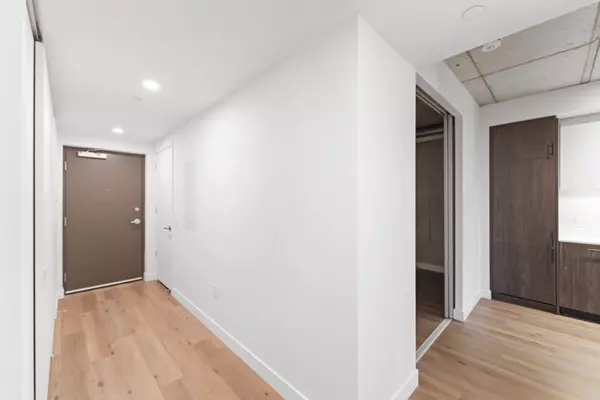 10 James ST #316, Ottawa Centre, ON K2P 1Y5