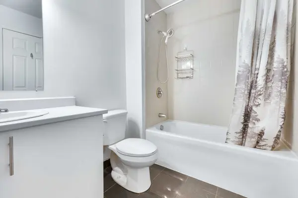 220 Kennevale Dr #308, Ottawa, ON K2J 6B6