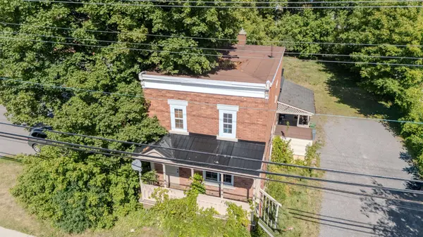 713 St Laurent BLVD, Overbrook - Castleheights And Area, ON K1K 3A6