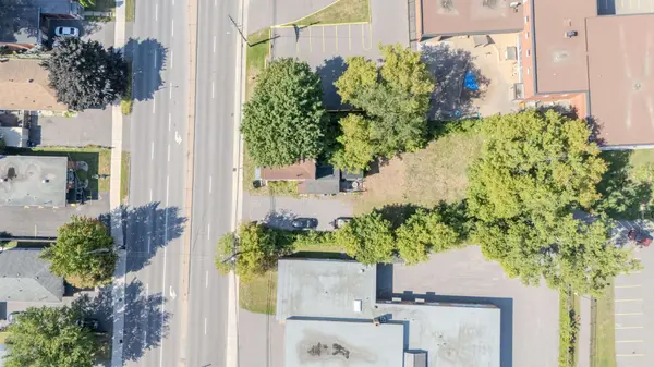 713 St Laurent BLVD, Overbrook - Castleheights And Area, ON K1K 3A6