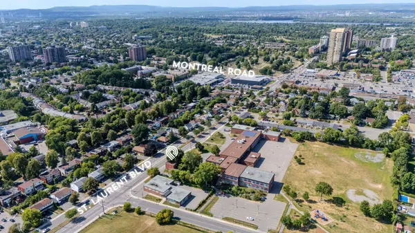 713 St Laurent BLVD, Overbrook - Castleheights And Area, ON K1K 3A6