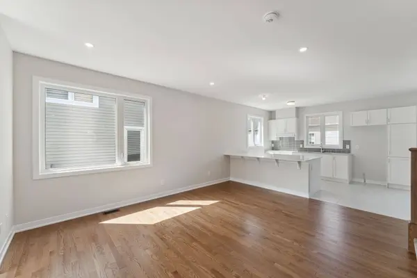 309 Falsetto ST, Orleans - Convent Glen And Area, ON K1W 0S5