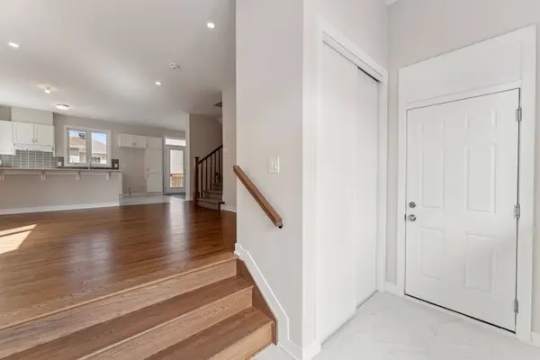 309 Falsetto ST, Orleans - Convent Glen And Area, ON K1W 0S5