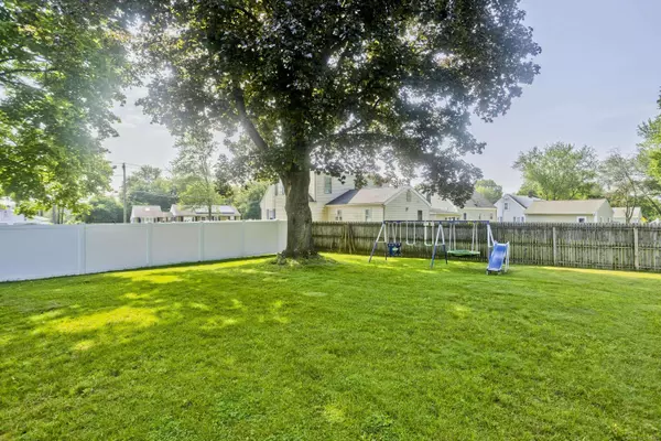 33 Old King Street, Enfield, CT 06082