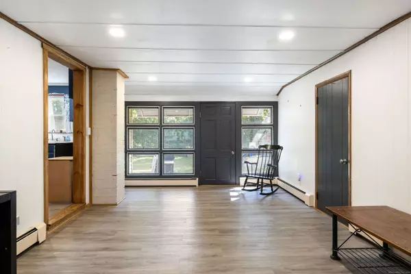 8 Ellis Road, Enfield, CT 06082