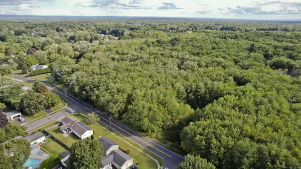 86 Weymouth Road, Enfield, CT 06082