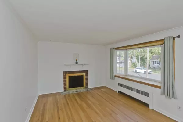 54 Coleman Road, Manchester, CT 06042