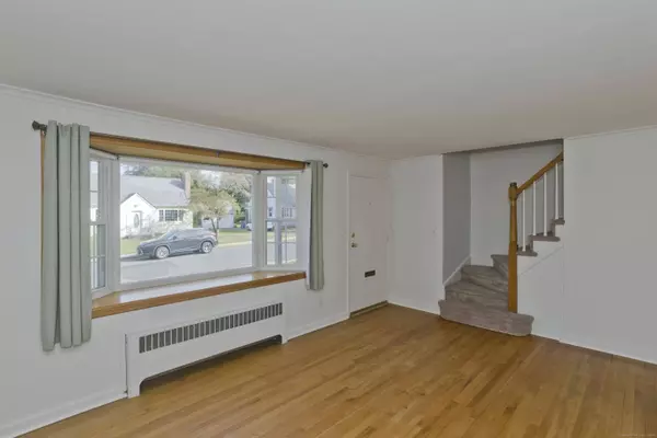 54 Coleman Road, Manchester, CT 06042