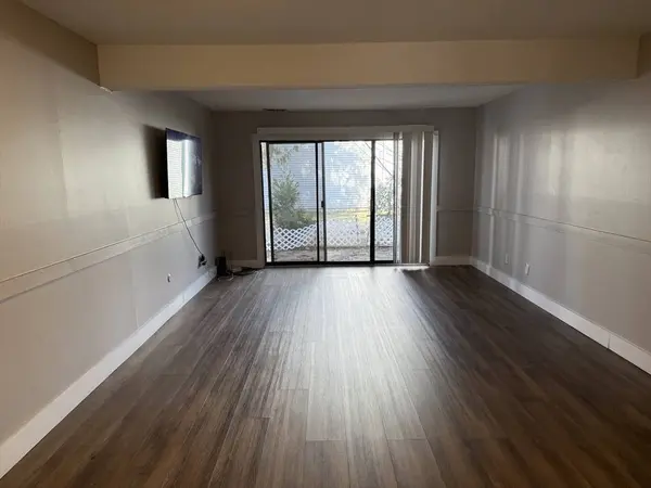 555 Russell Road #c12, Westfield, MA 01085