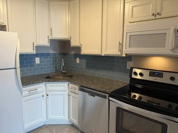555 Russell Road #c12, Westfield, MA 01085