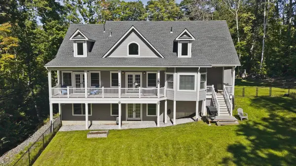 1201 General Knox Rd, Russell, MA 01071