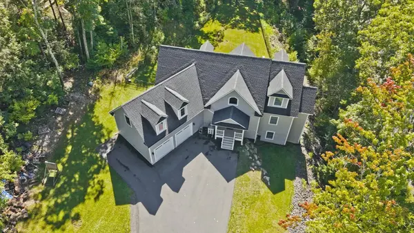 1201 General Knox Rd, Russell, MA 01071