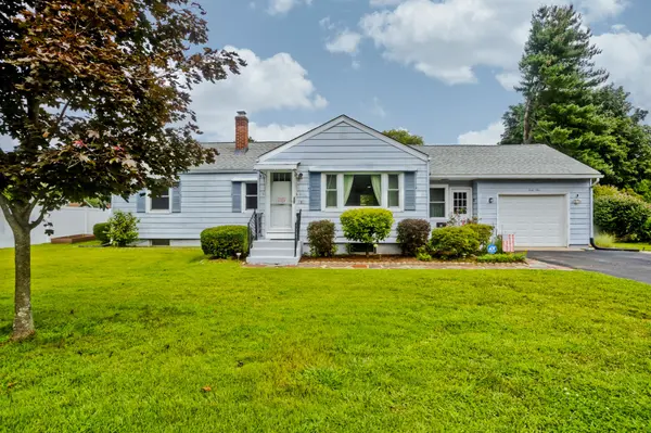 Just Listed: 41 Dartmouth Street in Agawam, MA | Updated Ranch with In-Ground Pool